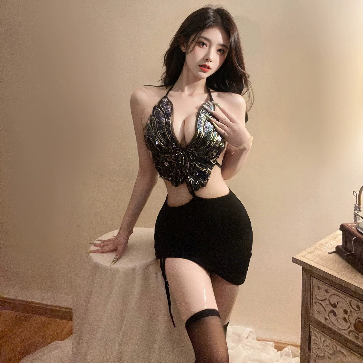 蝴蝶夫人-闪亮露背辣妹吊带 C350